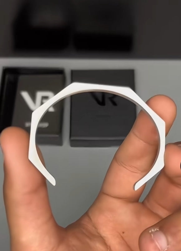 Diamond cut handcuff stainless steel